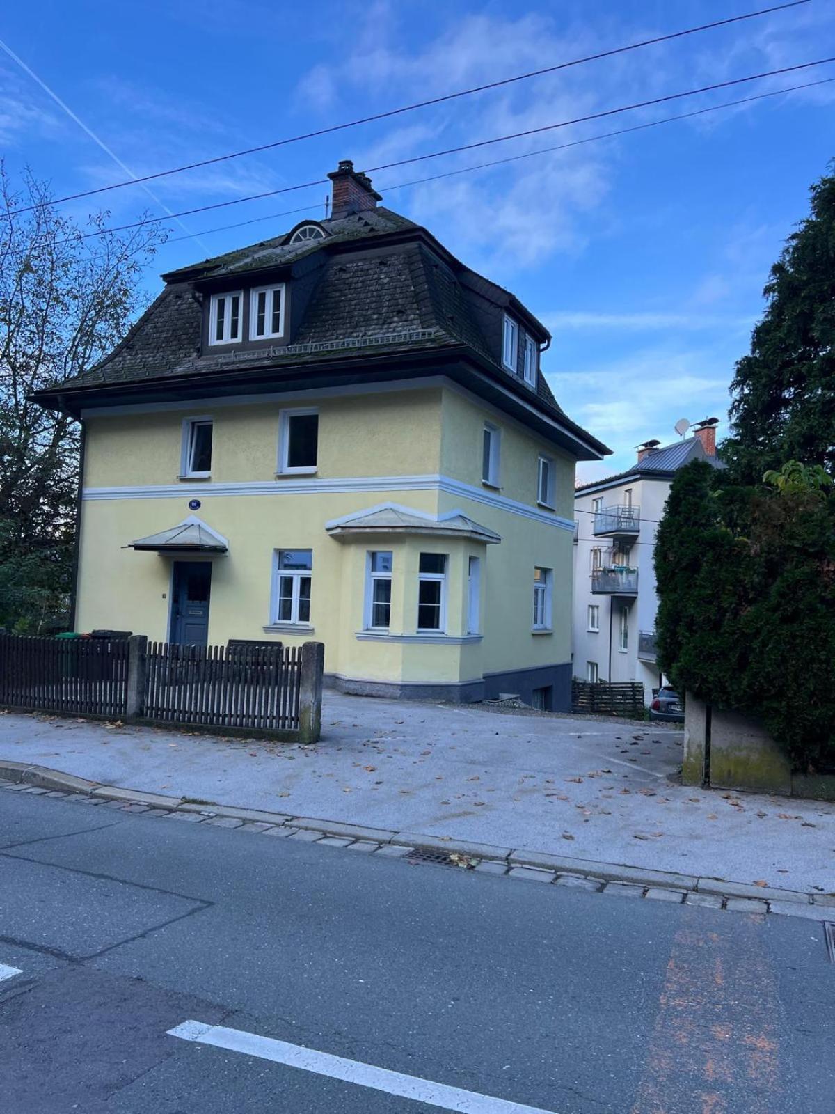 Traditional Apartments Salzburgo Exterior foto